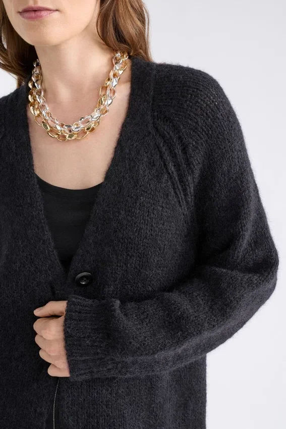 Ineke Cardi Zwart Ineke Cardi Zwart