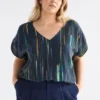 Kayra top met V-hals Kayra top met V-hals