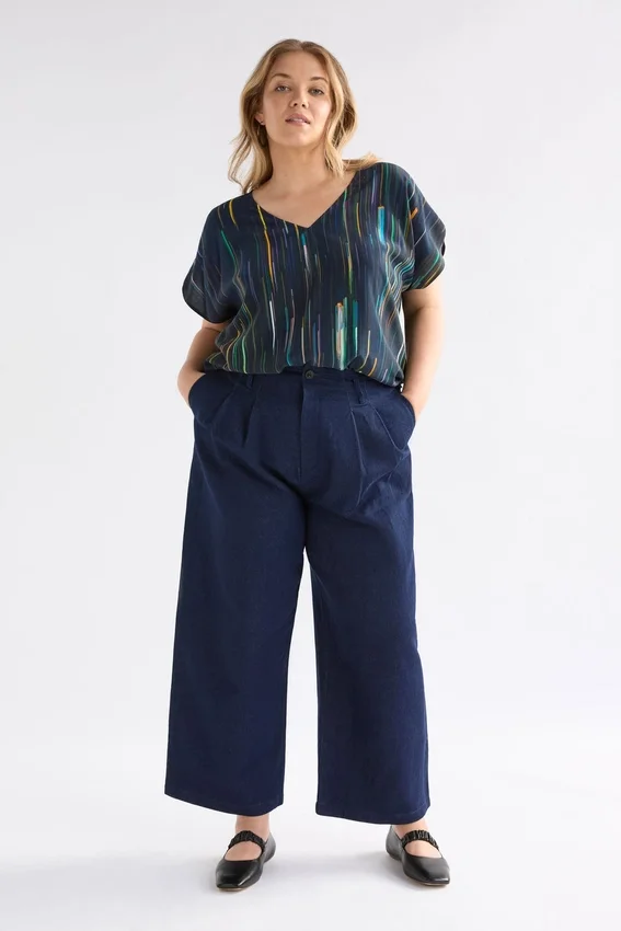 Kayra top met V-hals Kayra top met V-hals
