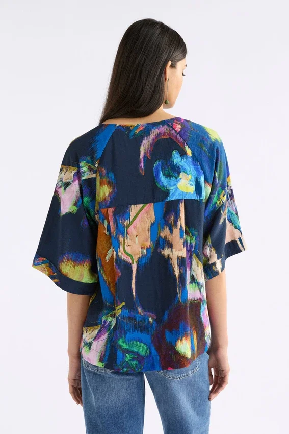 Moda top met V-hals Moda top met V-hals