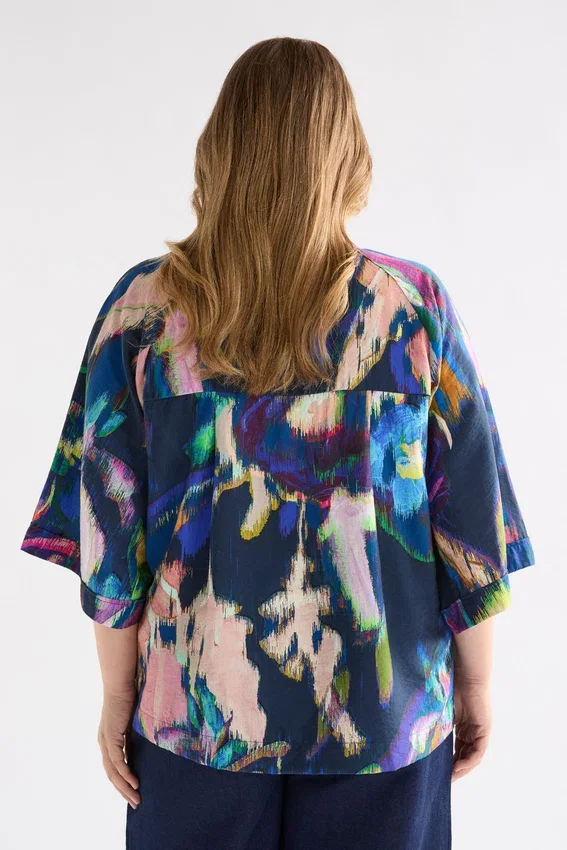 Moda top met V-hals Moda top met V-hals