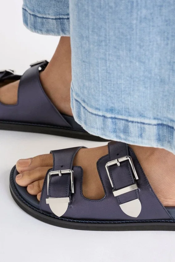 Spenne-Sandalen Spenne-Sandalen