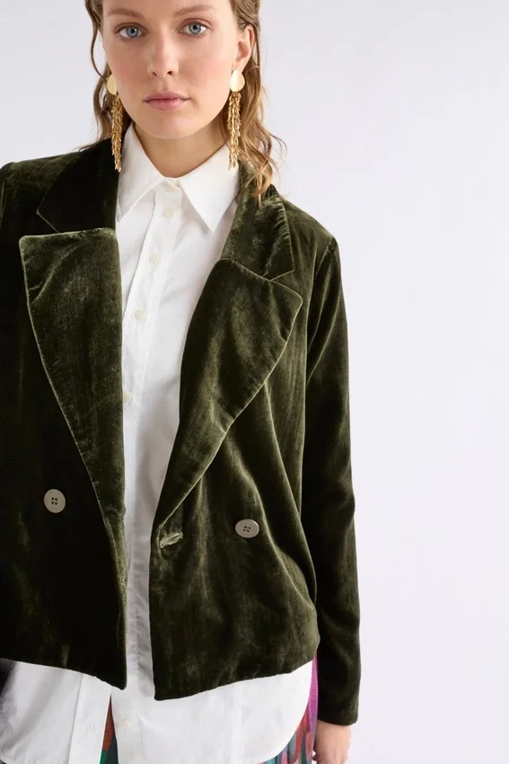 Suuri-blazer met dubbele rij knopen Suuri-blazer met dubbele rij knopen